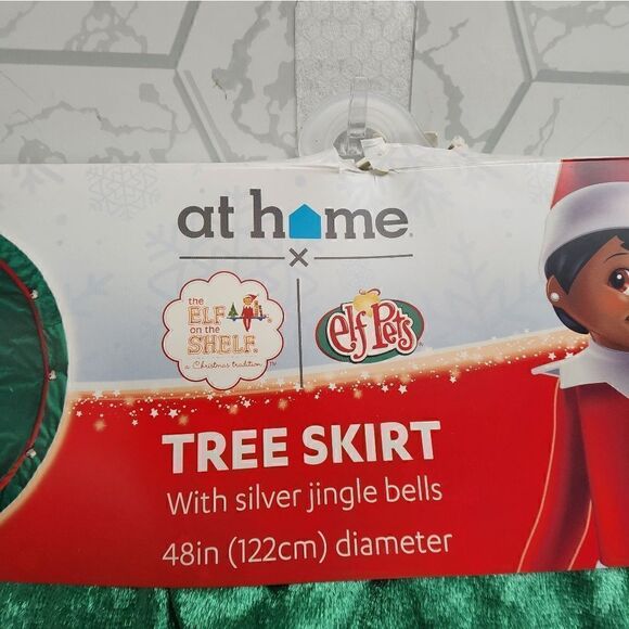New The Elf on The Shelf Green Velour Christmas Tree Skirt, 48 in - Picture 4 of 8